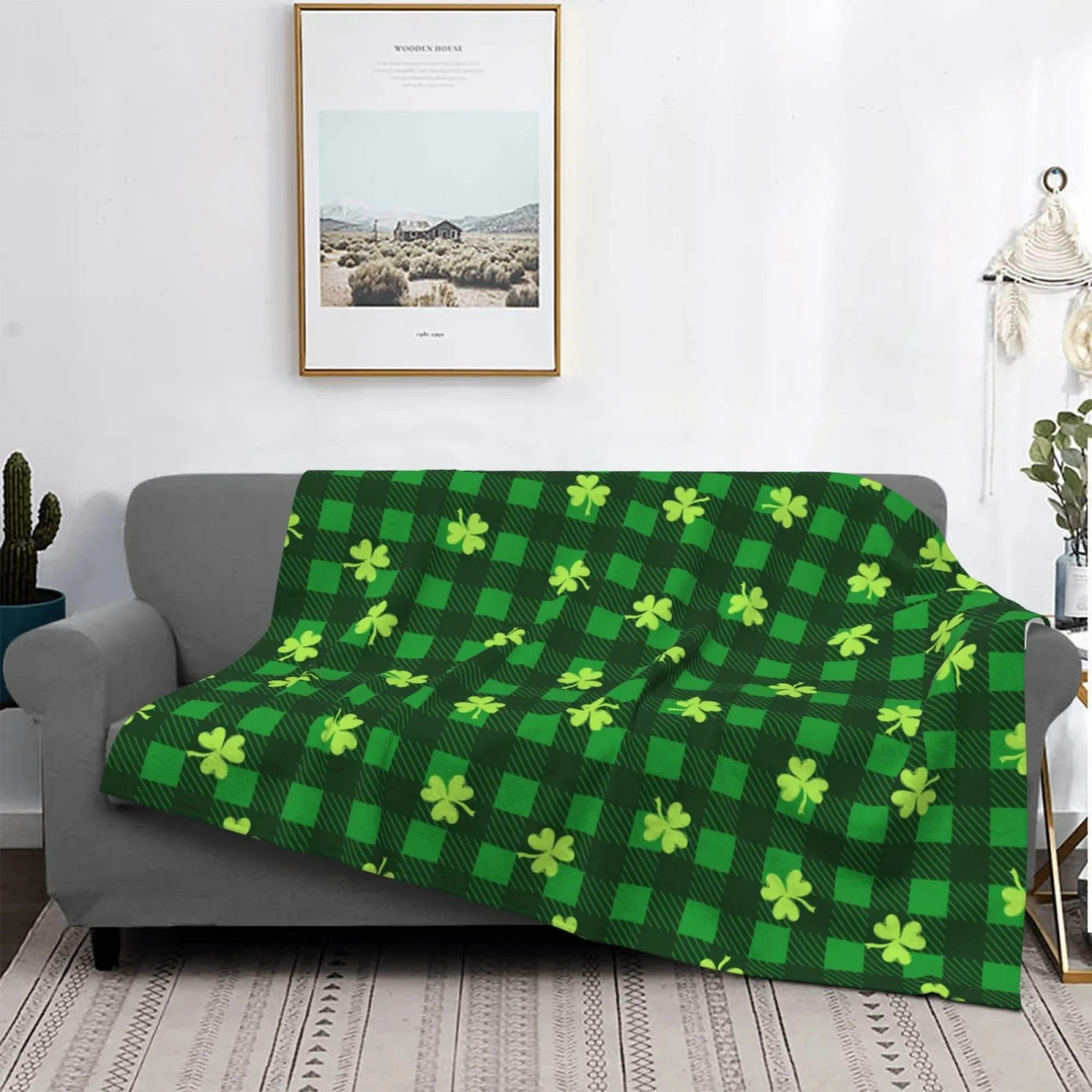 Happy St Patrick's Day Pattern Fleece Throw Blanket Soft Cozy Irish Gift