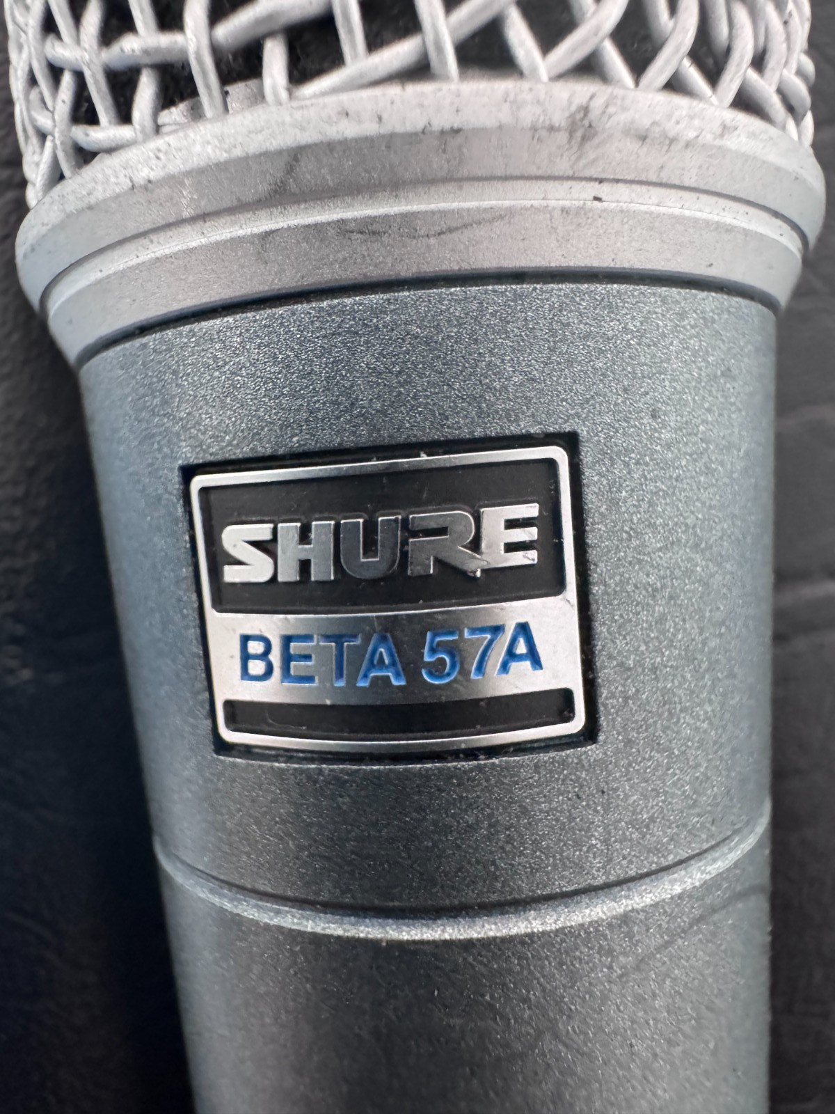 Shure BETA57A Supercardioid Dynamic Microphone w/ Windscreen