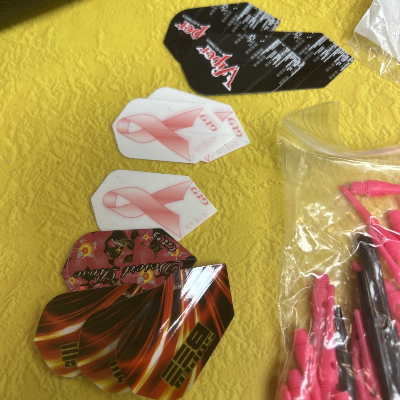 GLD Viper Pink Darts Set With Accessories