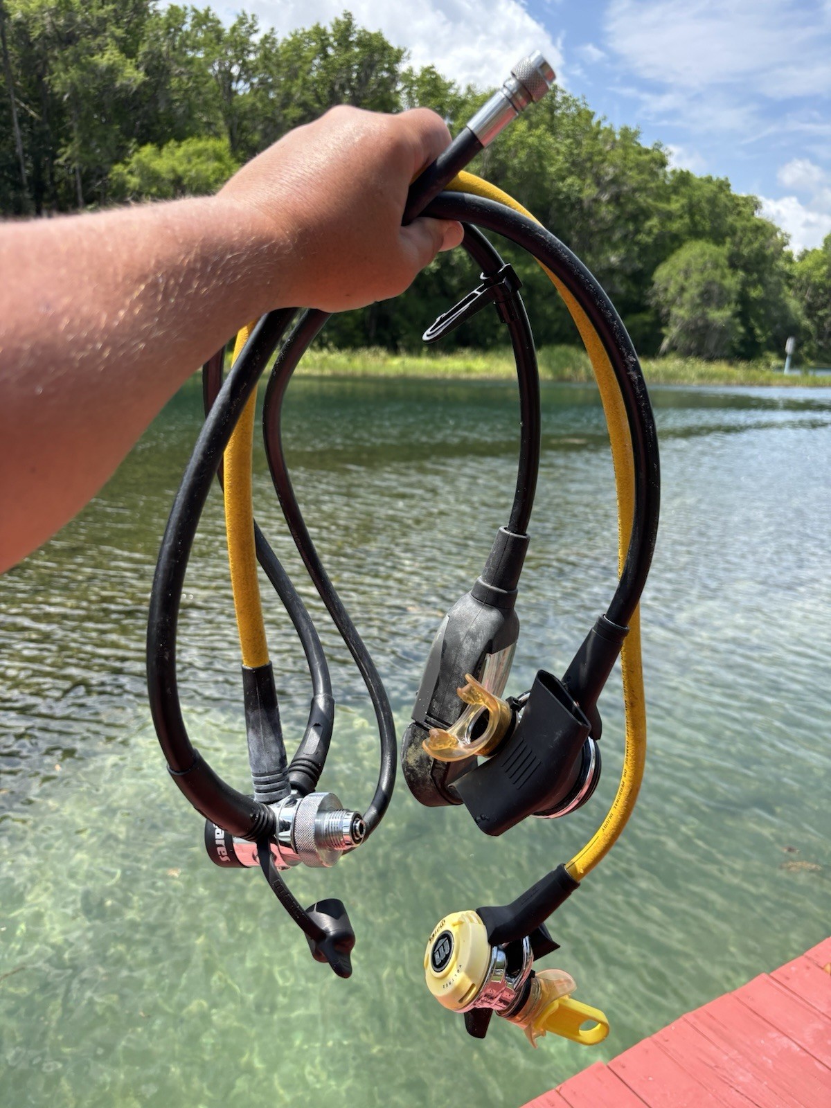 Scuba Regulator: Mares MR12 Stage, Voltrex and suunto lux eon