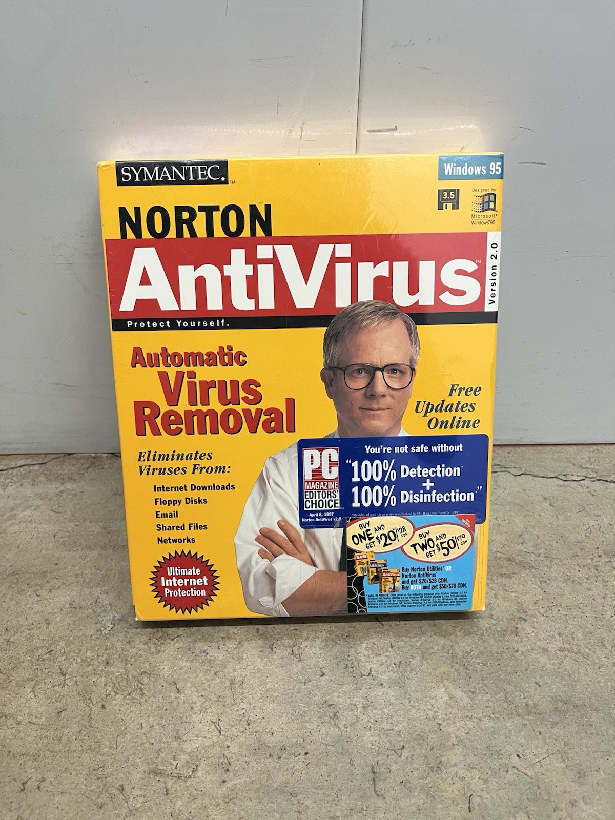 Norton AntiVirus Version 2.0 for Windows 95 English 3.5" Floppy 1 Device