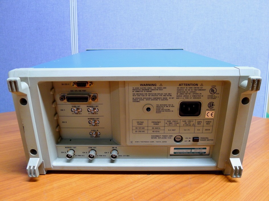 Sony Tektronix AWG2021 2CH. Arbitrary Waveform Generator
