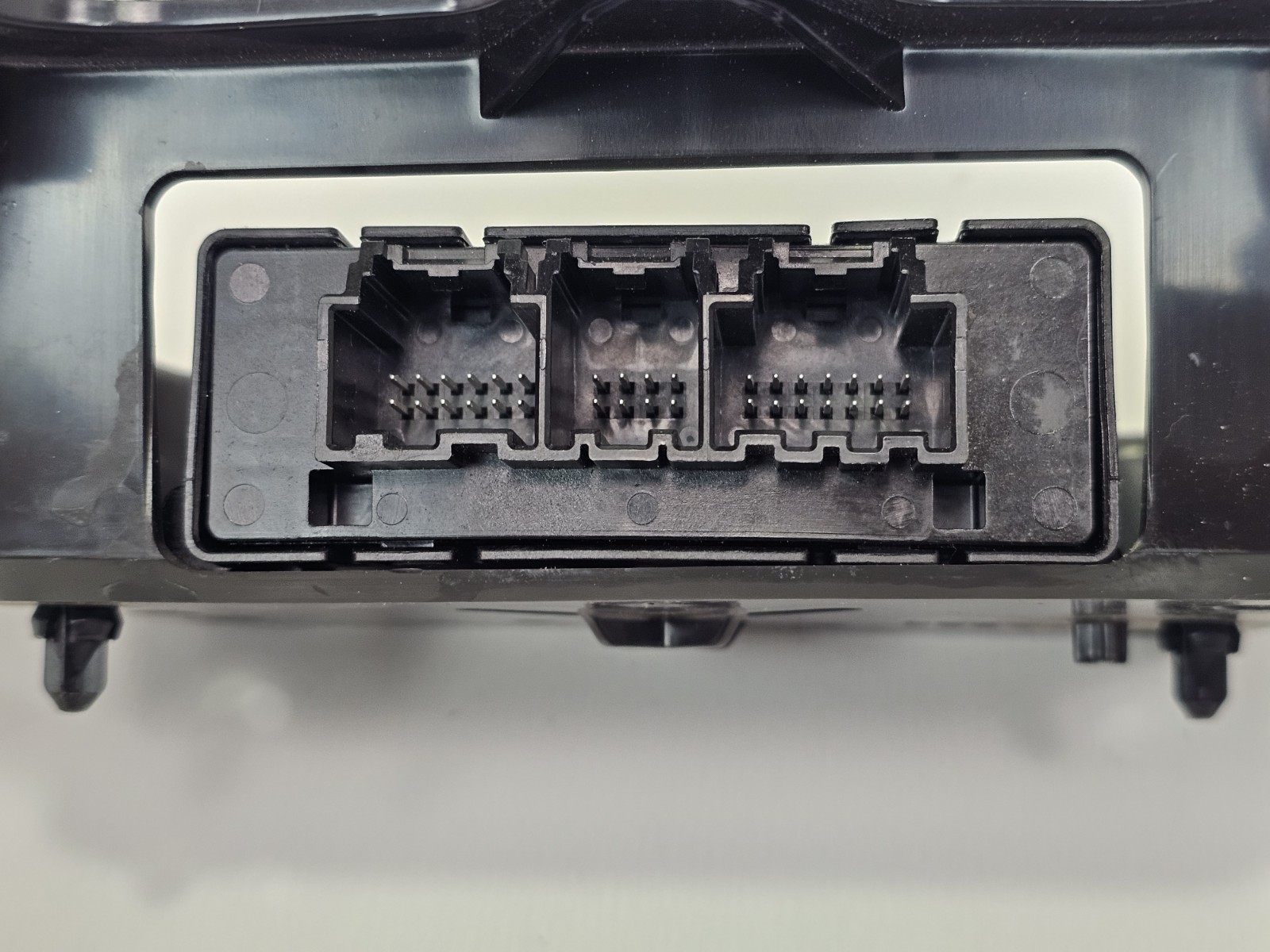 12-20 Model S ECU Park Distance Assist Control Sensor Module PDC 1048476-00-C