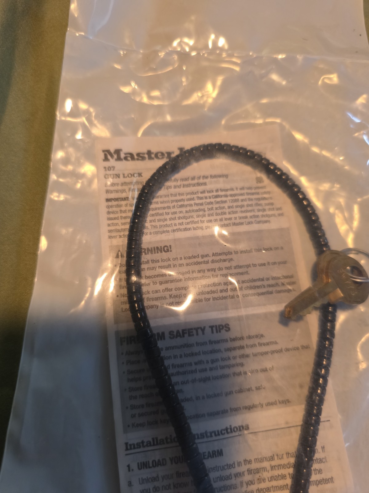 Brand New Master Lock 107 Cable Gun Lock With 2 Keys for Security