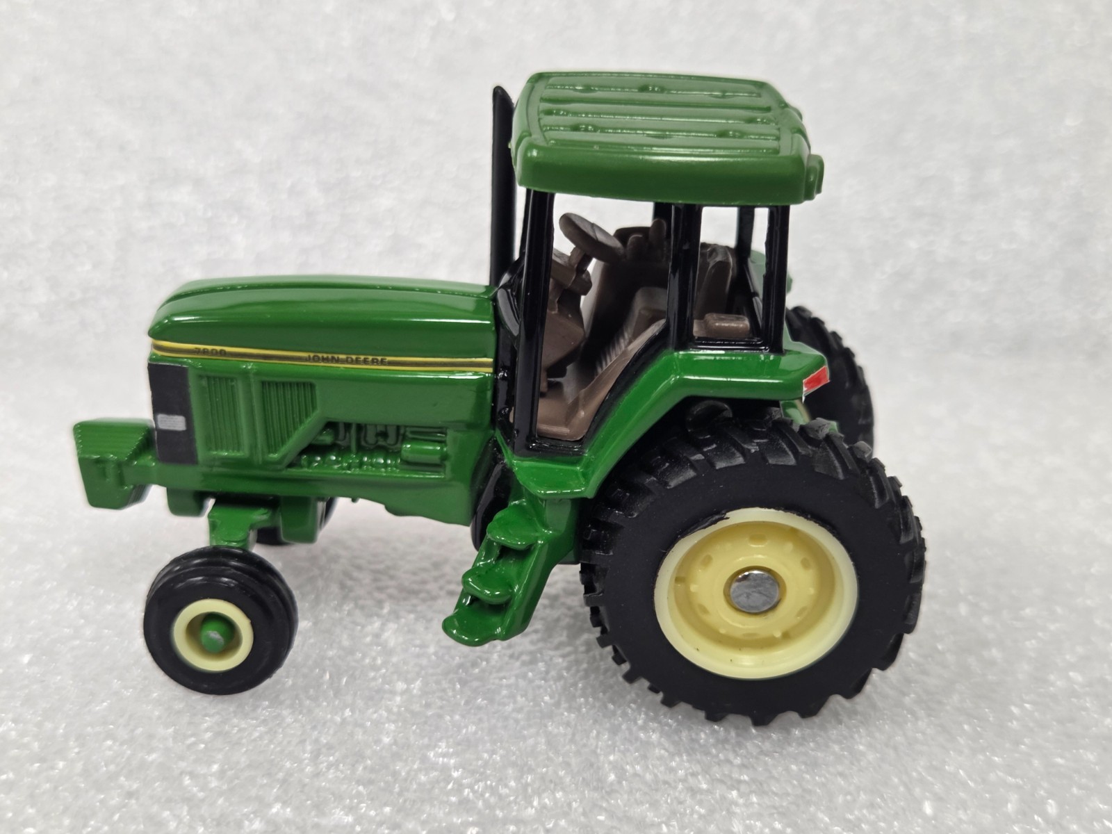 Ertl 1/64 John Deer 7800 Tractor