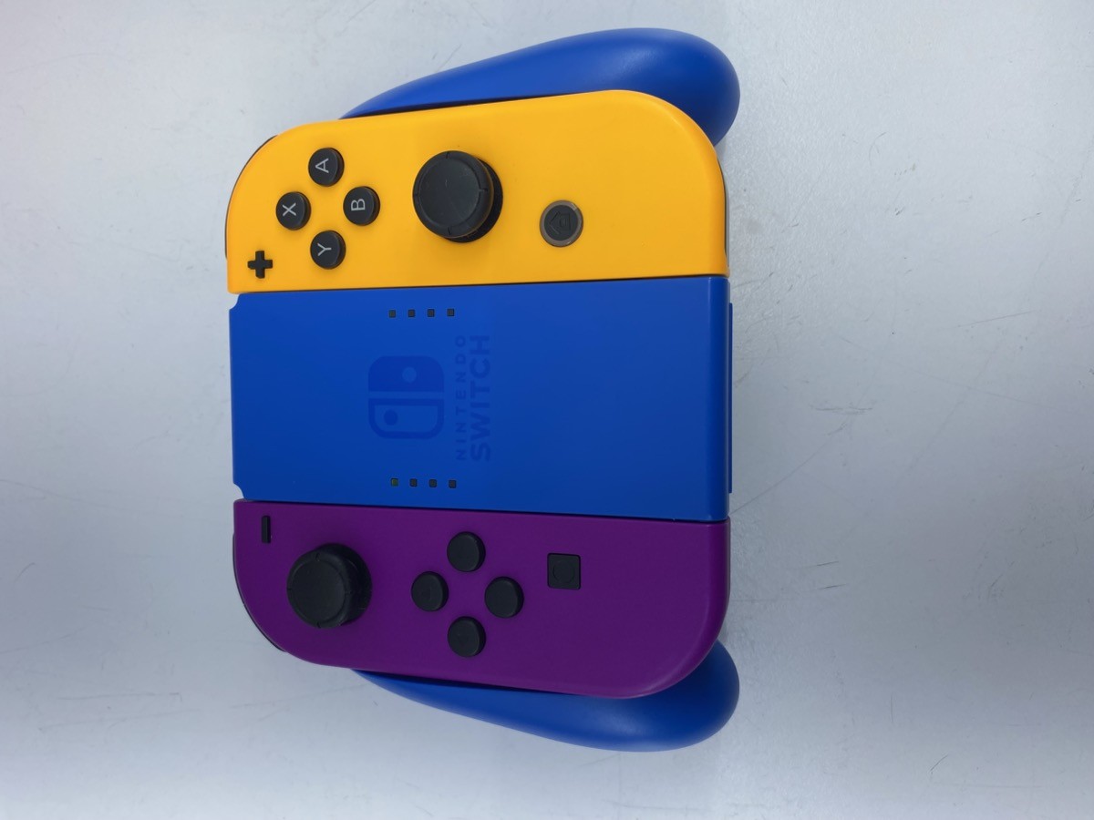 Nintendo Switch Mario Red & Blue Edition Bundle (WMP020358)