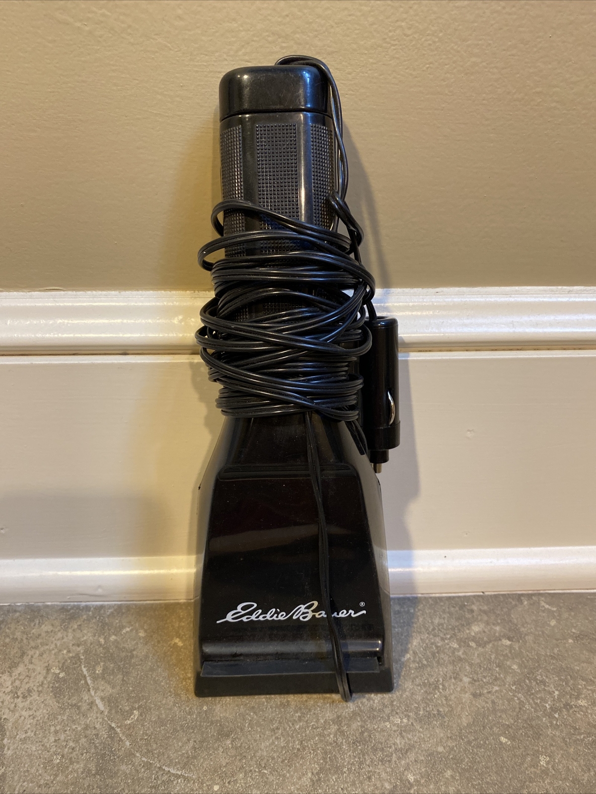 Eddie Bauer Heated Windshield Ice Scraper 12 Volt Car Plug In (Unused)