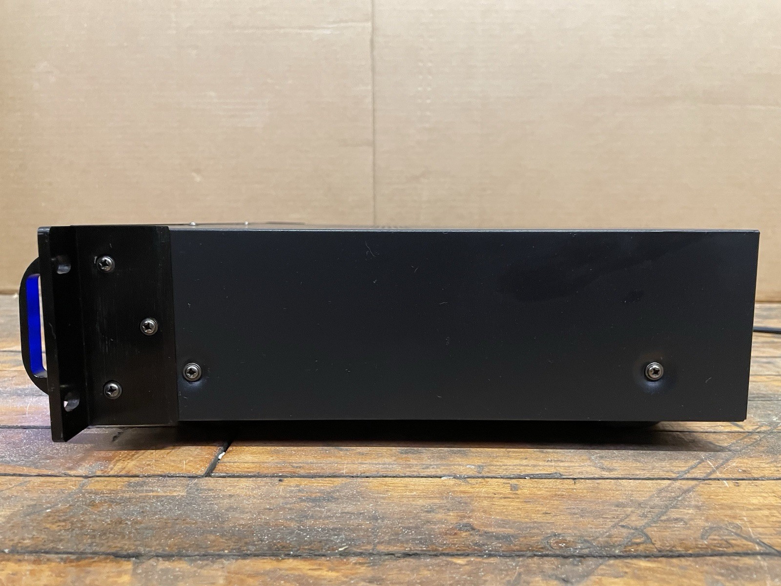 Studio Z SPA-2000BT Hybrid Digital Receiver Amplifier 2000W Tested Works