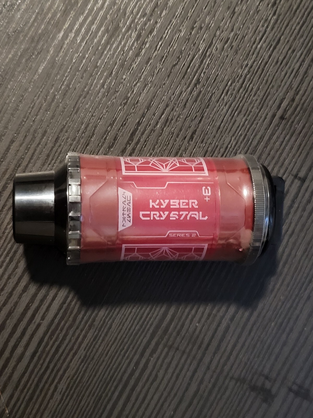 New Series 2 Star Wars Galaxy's Edge  Kyber Crystal Red Sealed