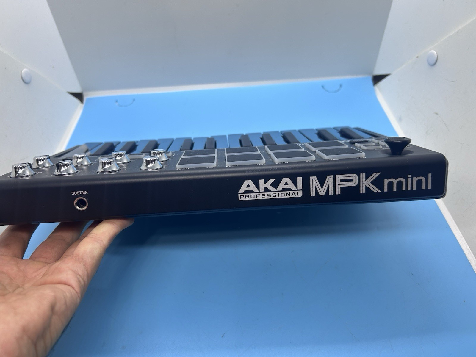 Akai Professional MPK Mini Channel USB MIDI Controller Only