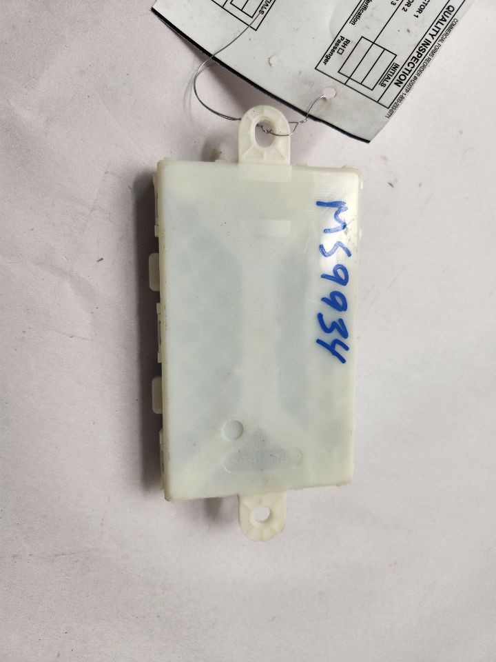 Used Keyless Entry Module fits: 2017 Infiniti QX30 Theft-Locking keyless entry l