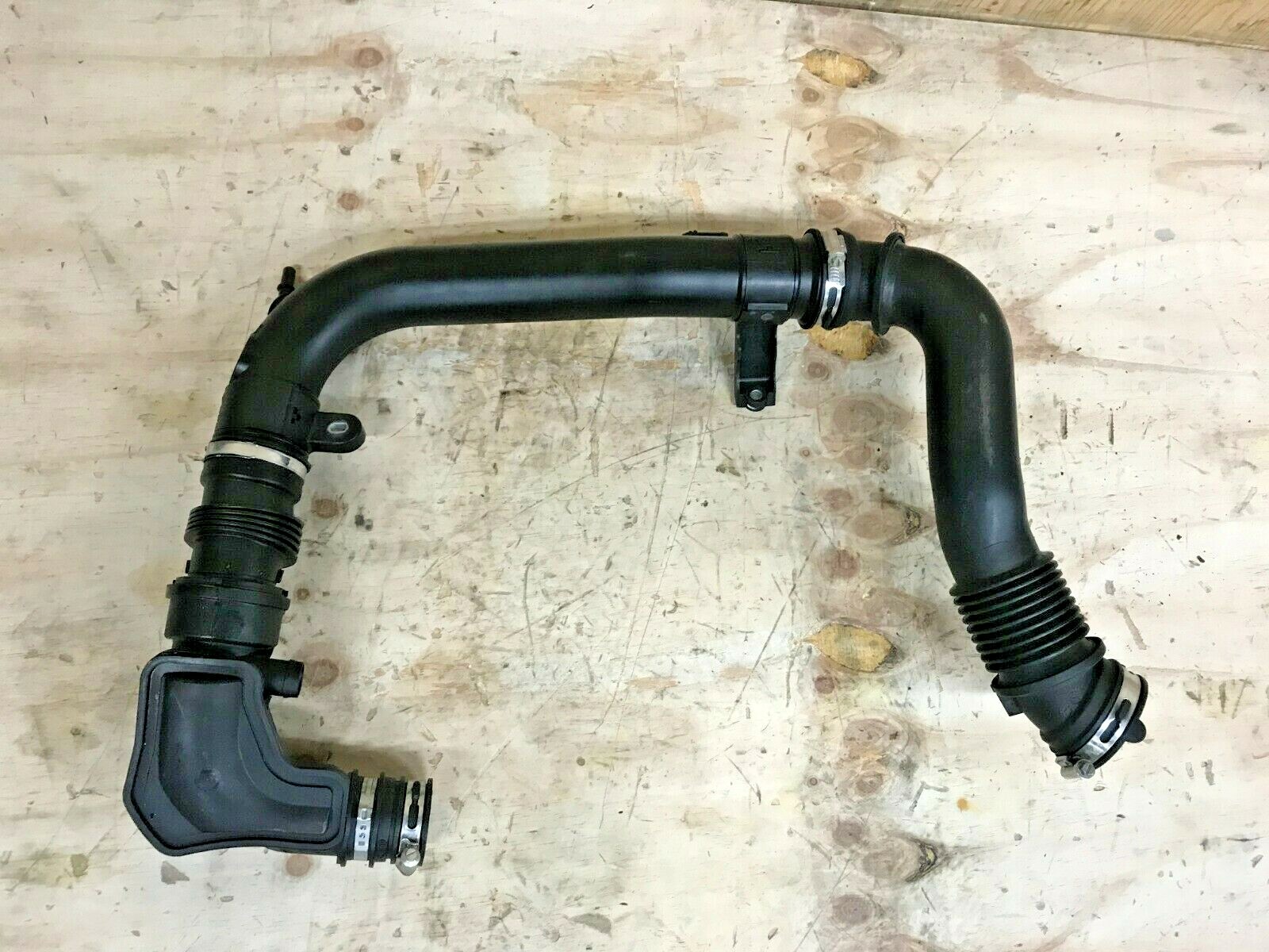 ECOSPORT 1.0 AIR INTAKE PIPE TO TURBO  CV61-6C784-BH  JN15-9C623-AA  2017 - 2020