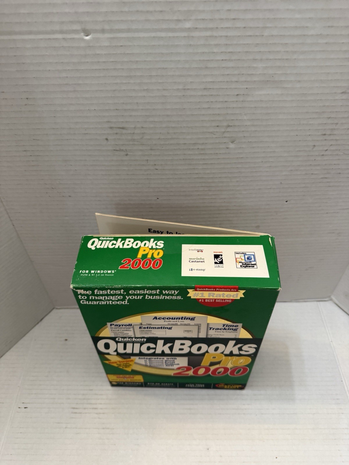 Intuit Quickbooks Pro 2000 for Windows Quicken Financial Services Software