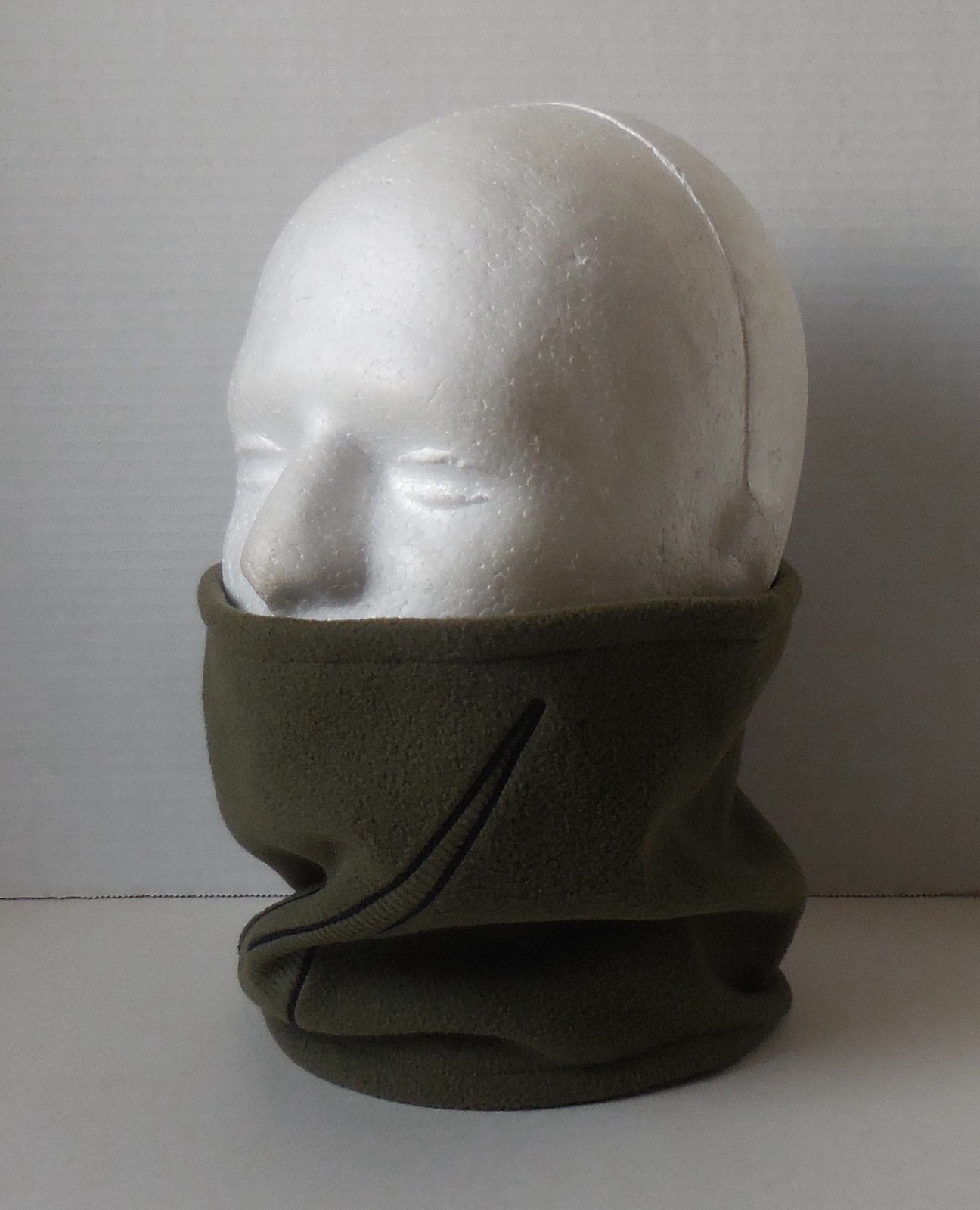 Nike Fleece Neck Warmer 2.0 Adult Unisex Medium Olive/Black