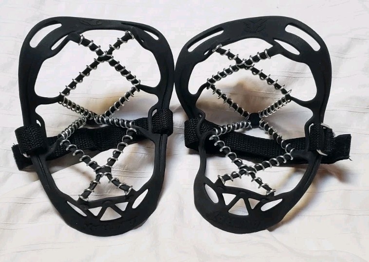 Yaktrax Small Traction Crampons