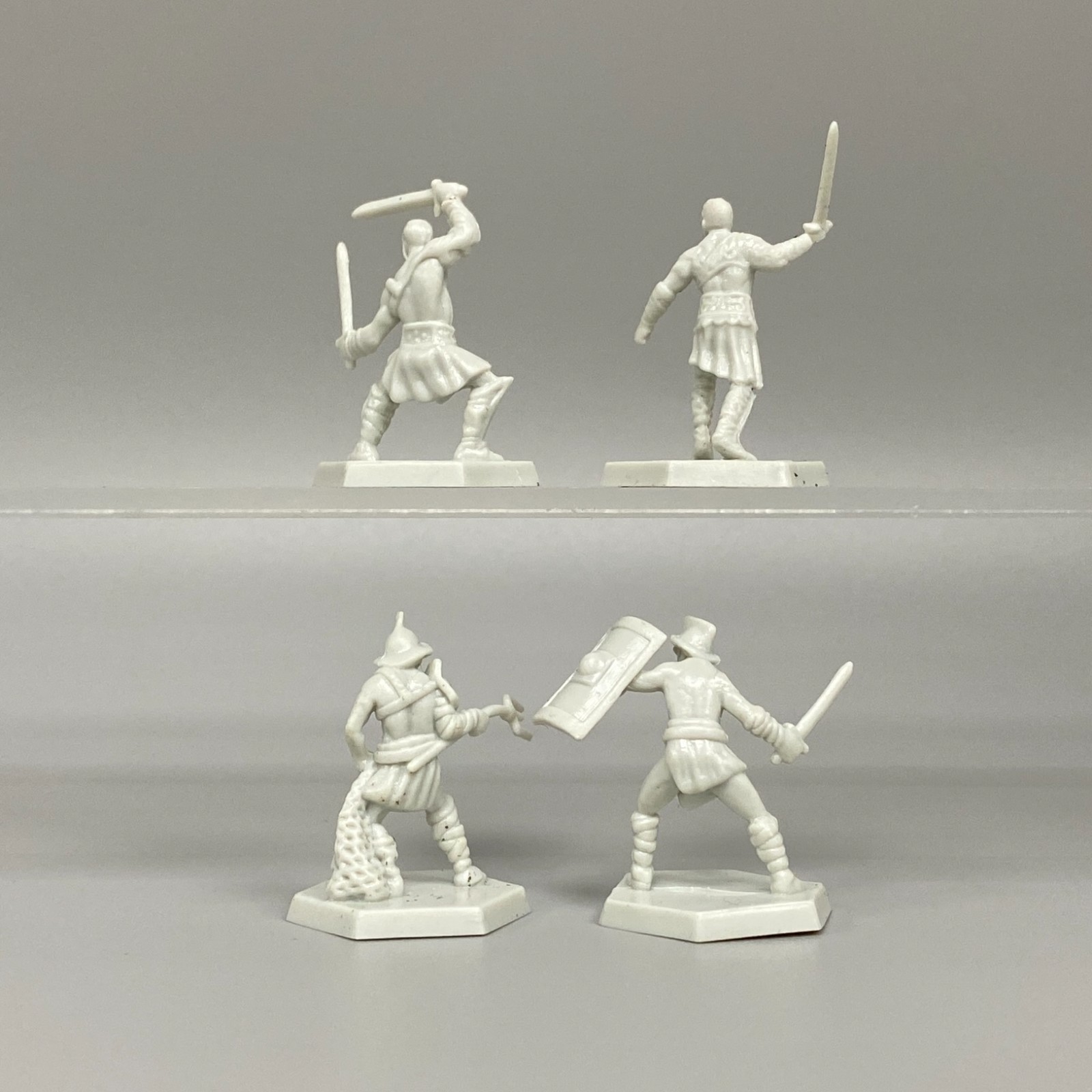4 28MM GLADIATORS HISTORICAL ANCIENTS WARGAMING MINIATURES HEXAGONAL BASES