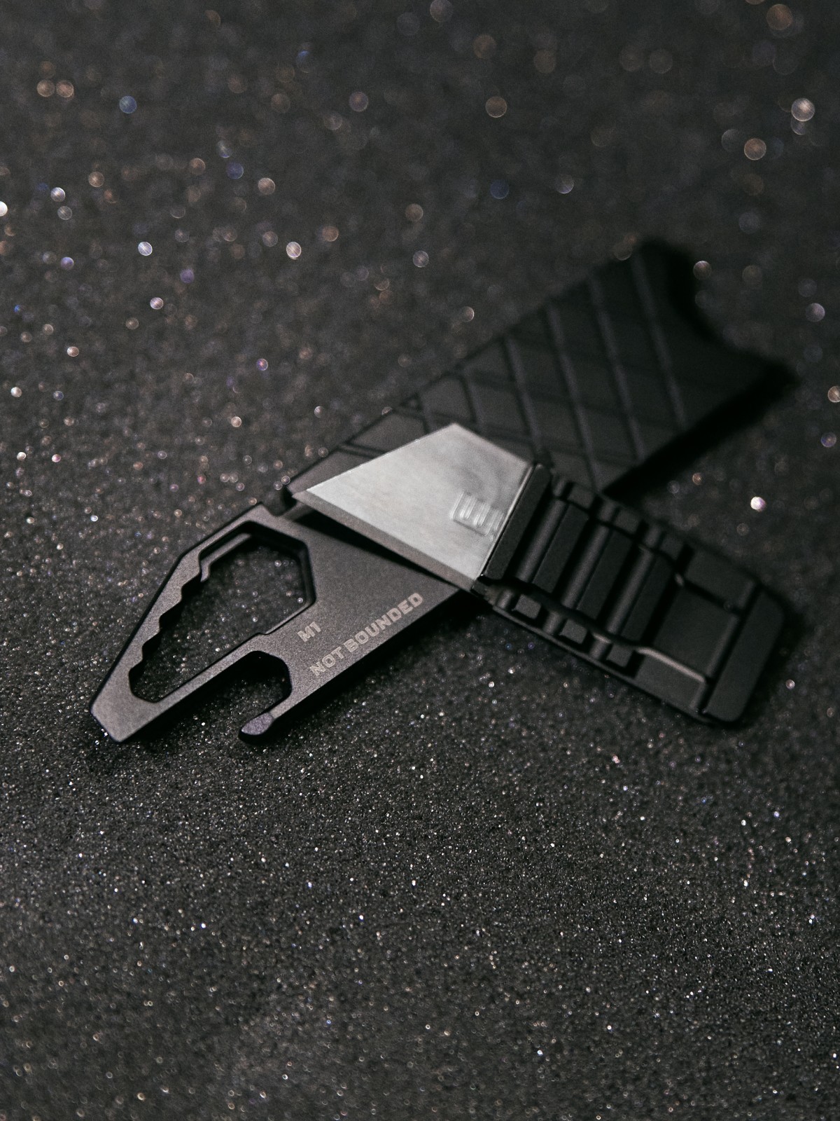 Your Everything Utility Knife | 7-in-1 Multitool | Pocket Sized | EDC | Titanium