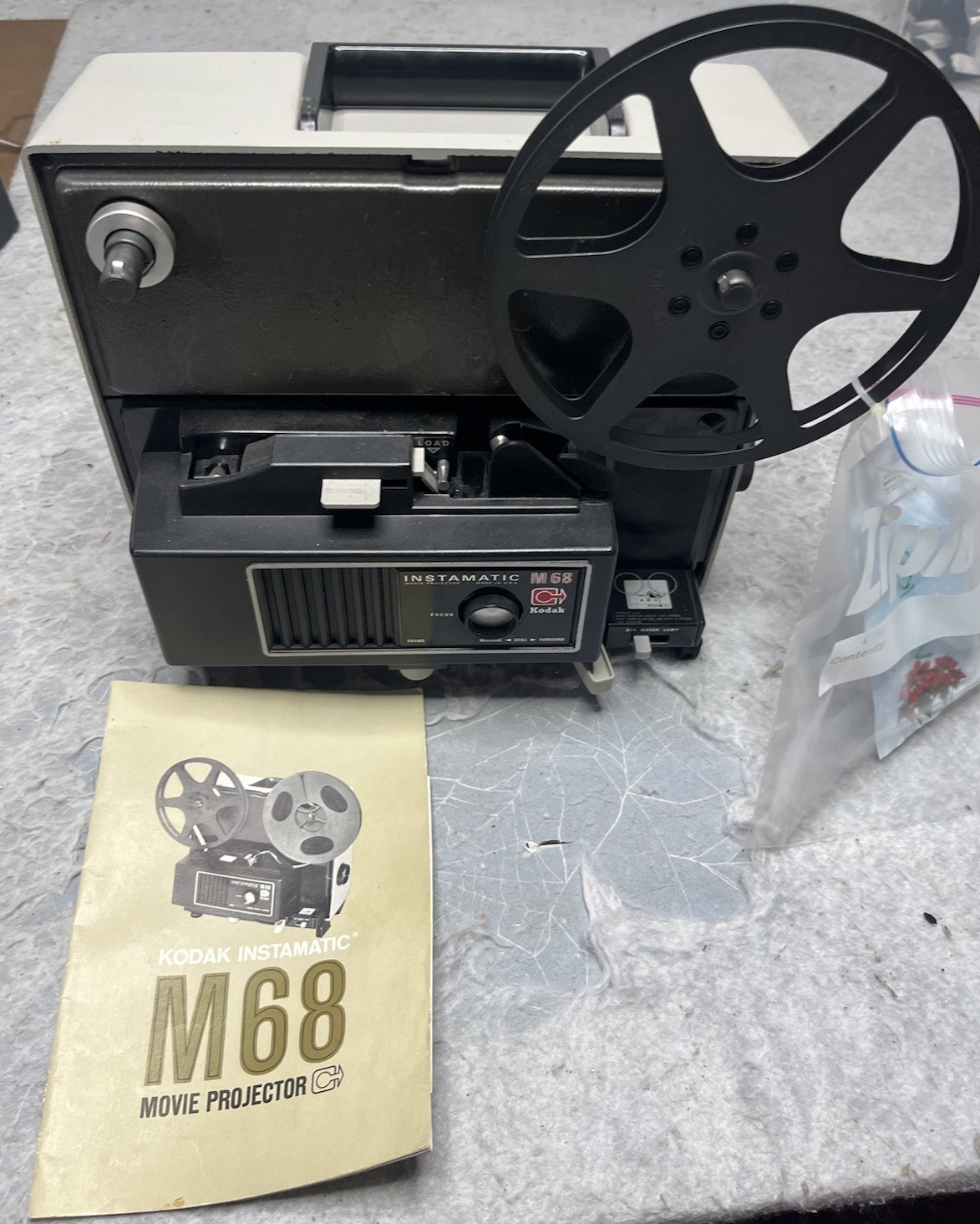 Vintage Kodak M68 Instamatic Super 8+8mm Movie Film Projector Rare Tested