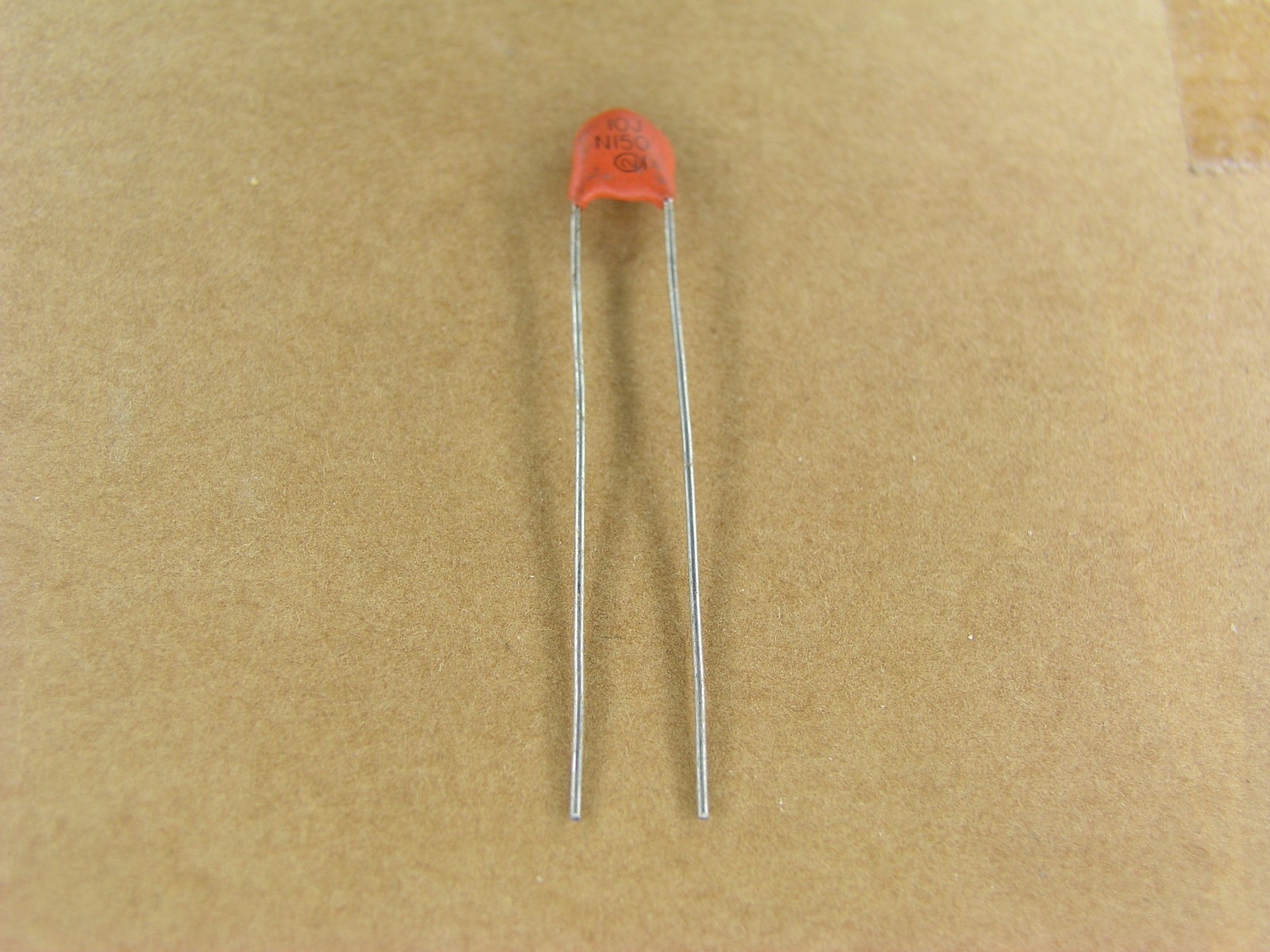 P00861 (5 Pc Lot) 10 pf 200 volt +-5% ceramic disc capacitor