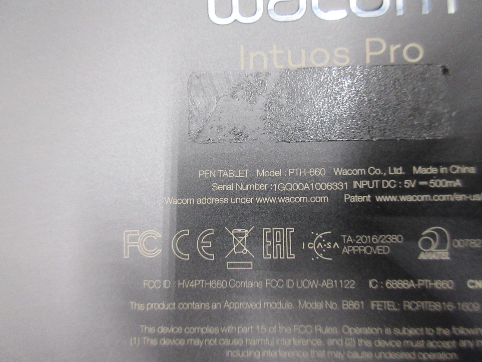 Wacom PTH660 Intuos Pro Graphic Tablet