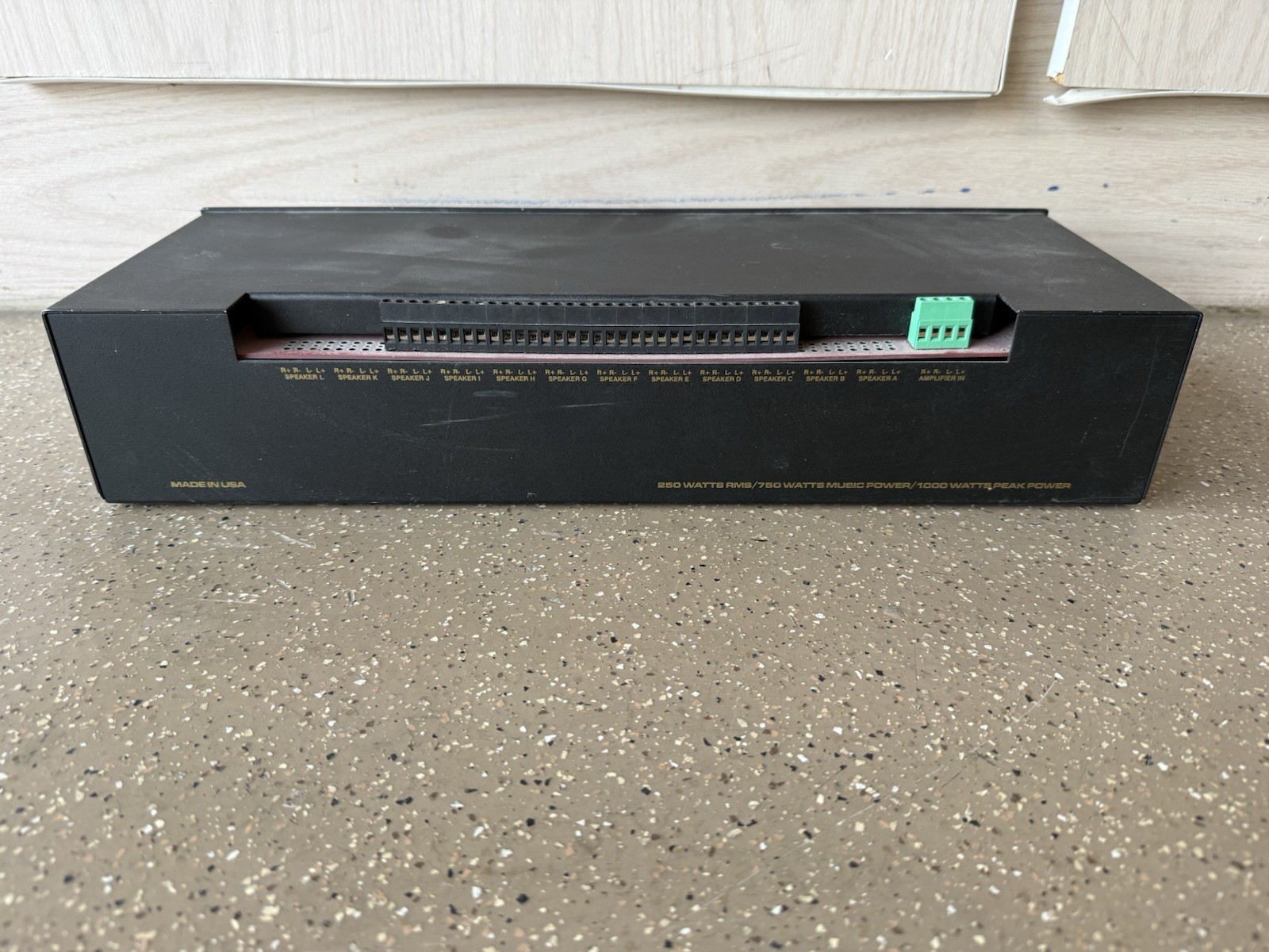 AUDIOPLEX TECHNOLOGY MASTER SERIES MS-8 750W SPEAKER SWITCHER