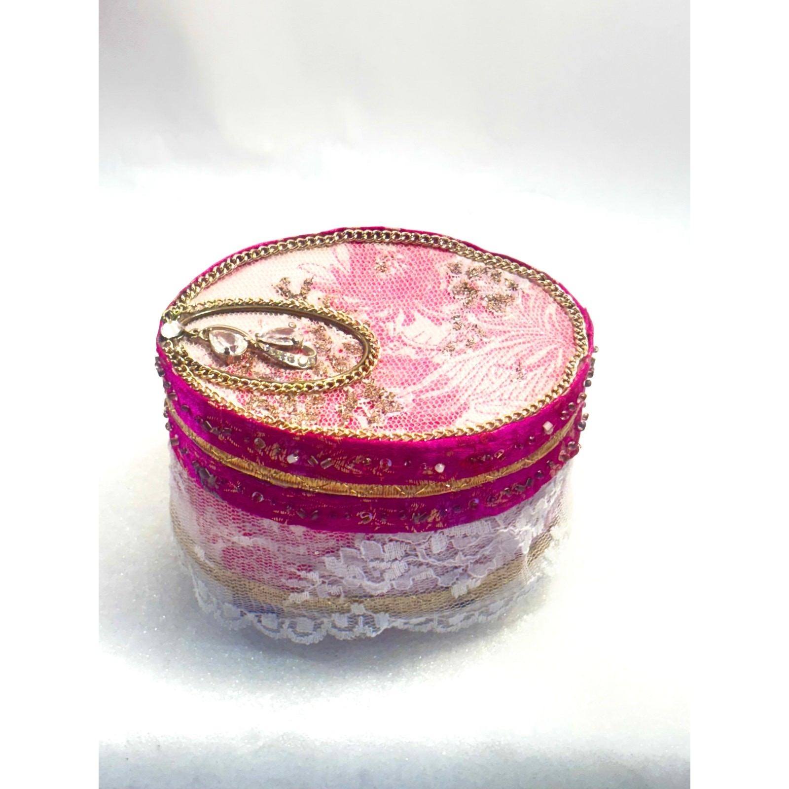 Keepsake Jewelry Box for Mementos Trinkets Jewelry Desk Items Potpourri