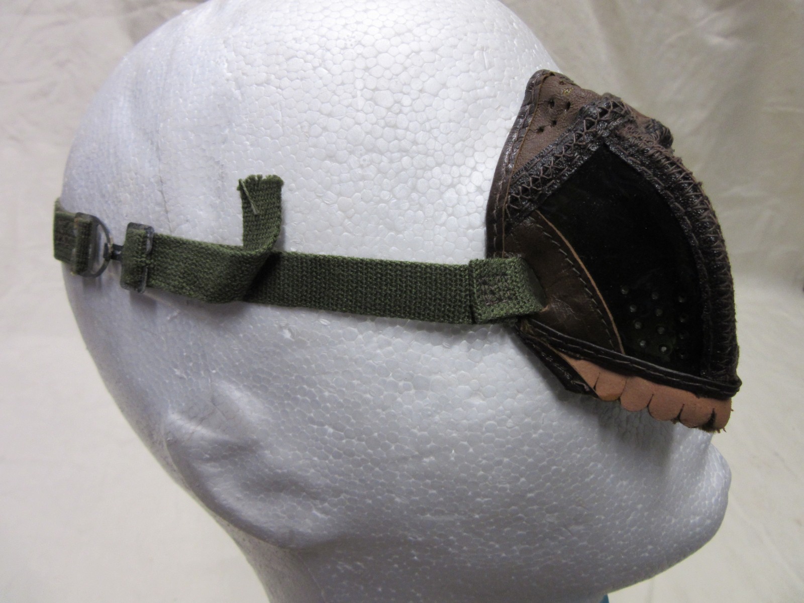 WW2 Goggles, Americal Optical, New Old Stock!