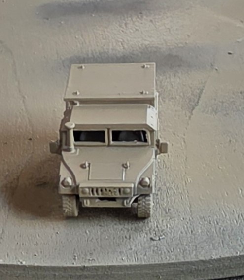 One HO 1/87 scale Humvee 2-CT SECM, desert tan