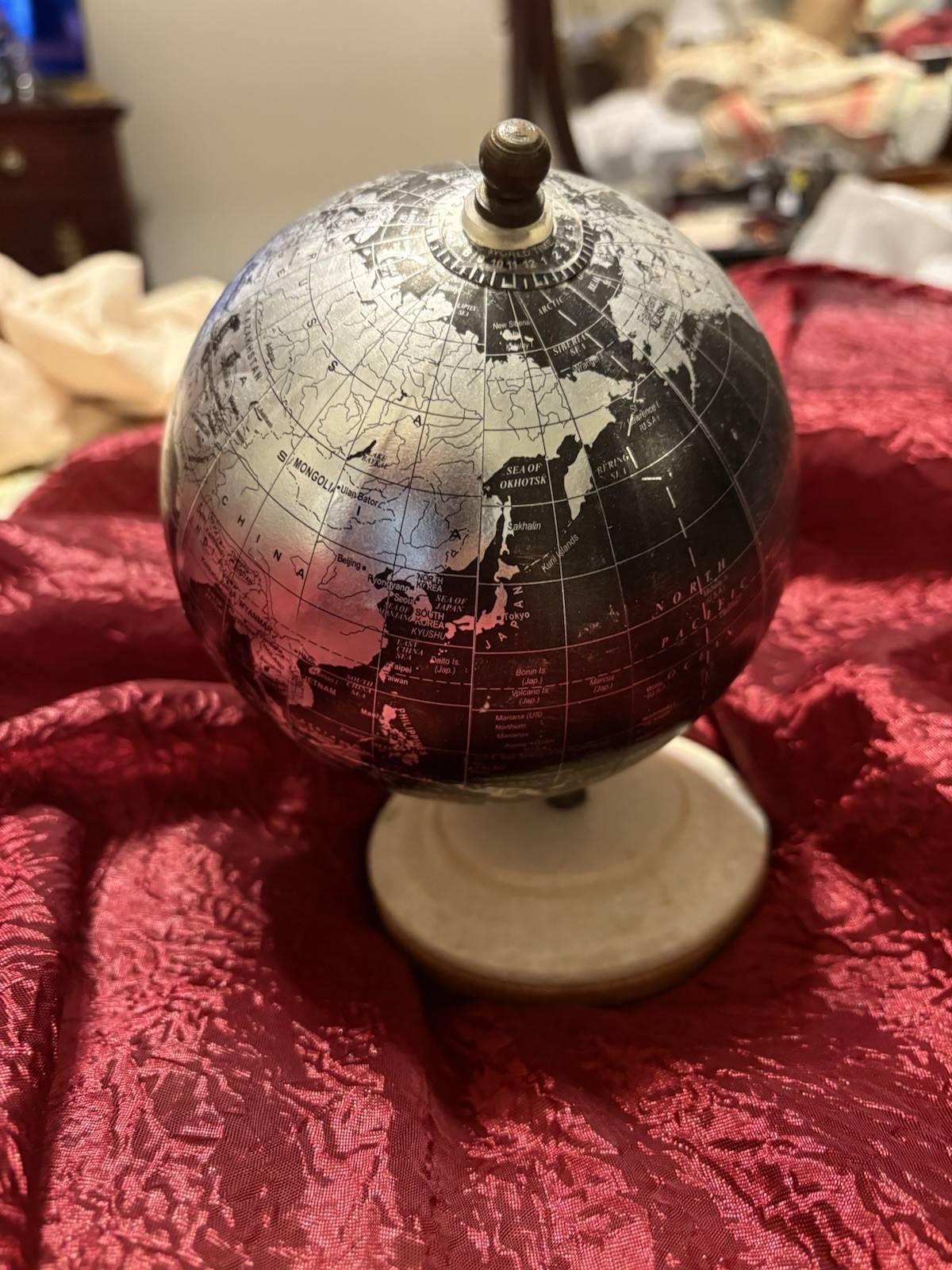 Black & Metallic Silver Globe W/Marble Base. M 9