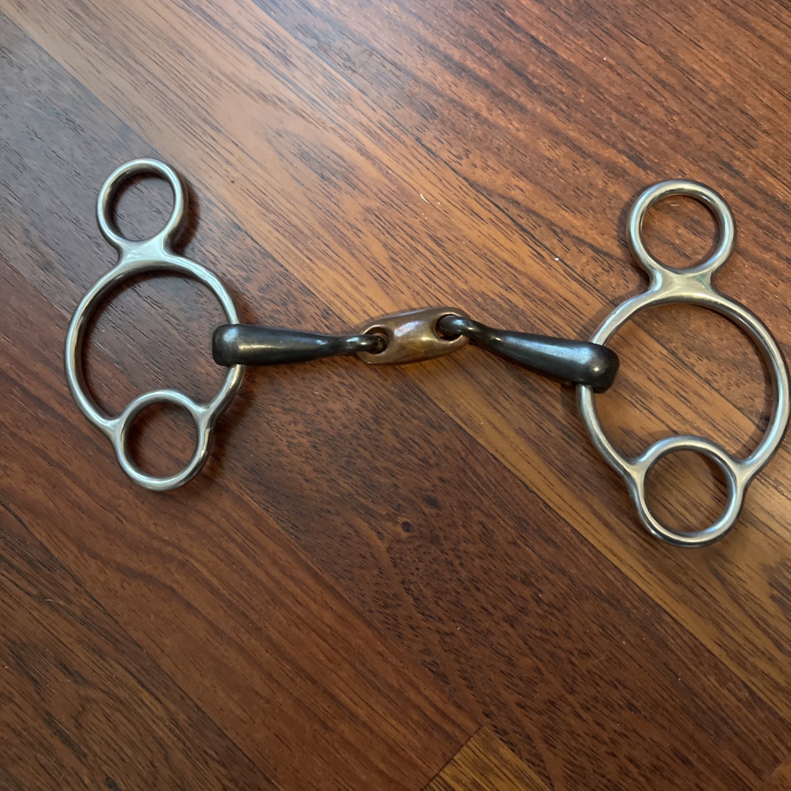 Shires Universal Sweet Iron Lozenge Bit