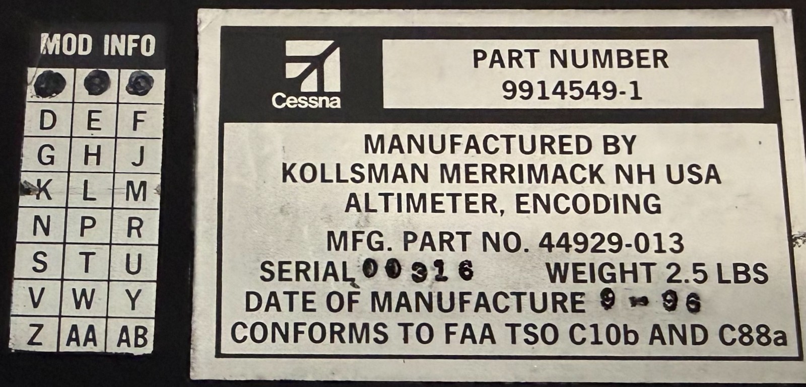 Encoding Altimeter 44929-013 w/ April 2026 Overhauled 8130