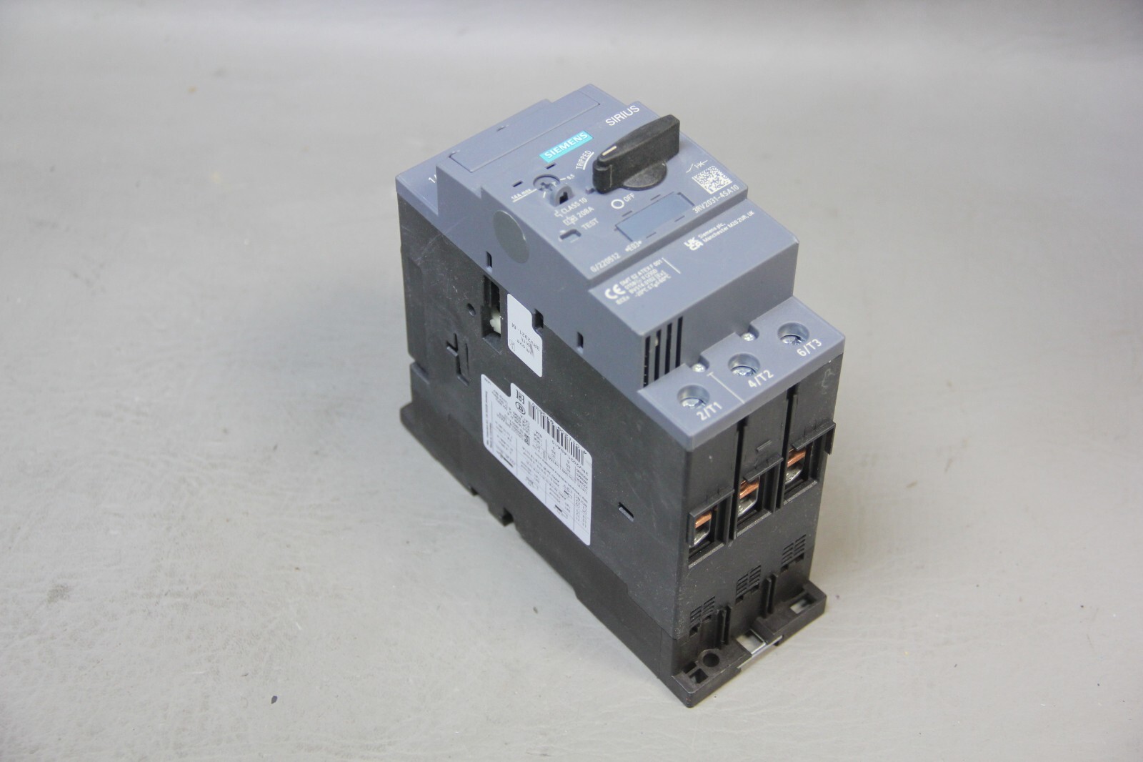 UNUSED SIEMENS MOTOR PROTECTION CIRCUIT BREAKER 3RV2031-4SA10