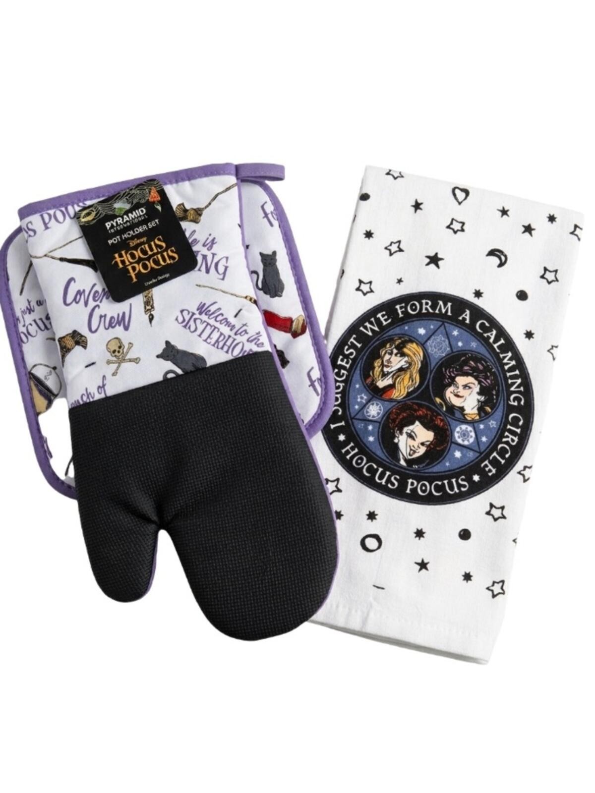 Disney Hocus Pocus Kitchen Bundle Oven Mitt Pot Holder Set Kitchen Towels NWT