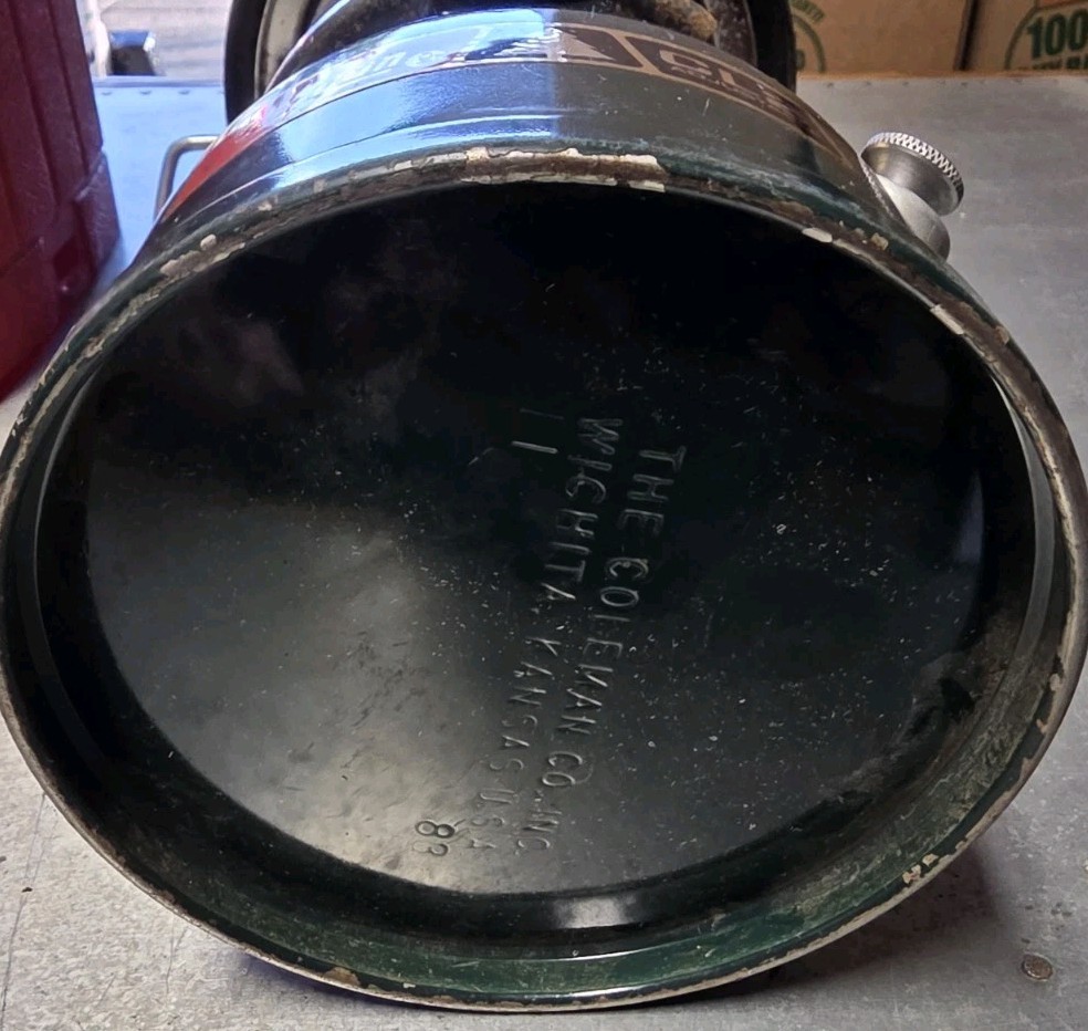 Coleman Lantern, CL2 Adjustable w/ Travel case, 1983