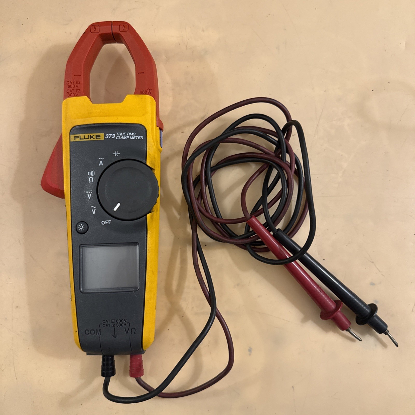 Fluke 373 True RMS CAT III 6000-Count Clamp Meter w/ Test Leads Tested See Video