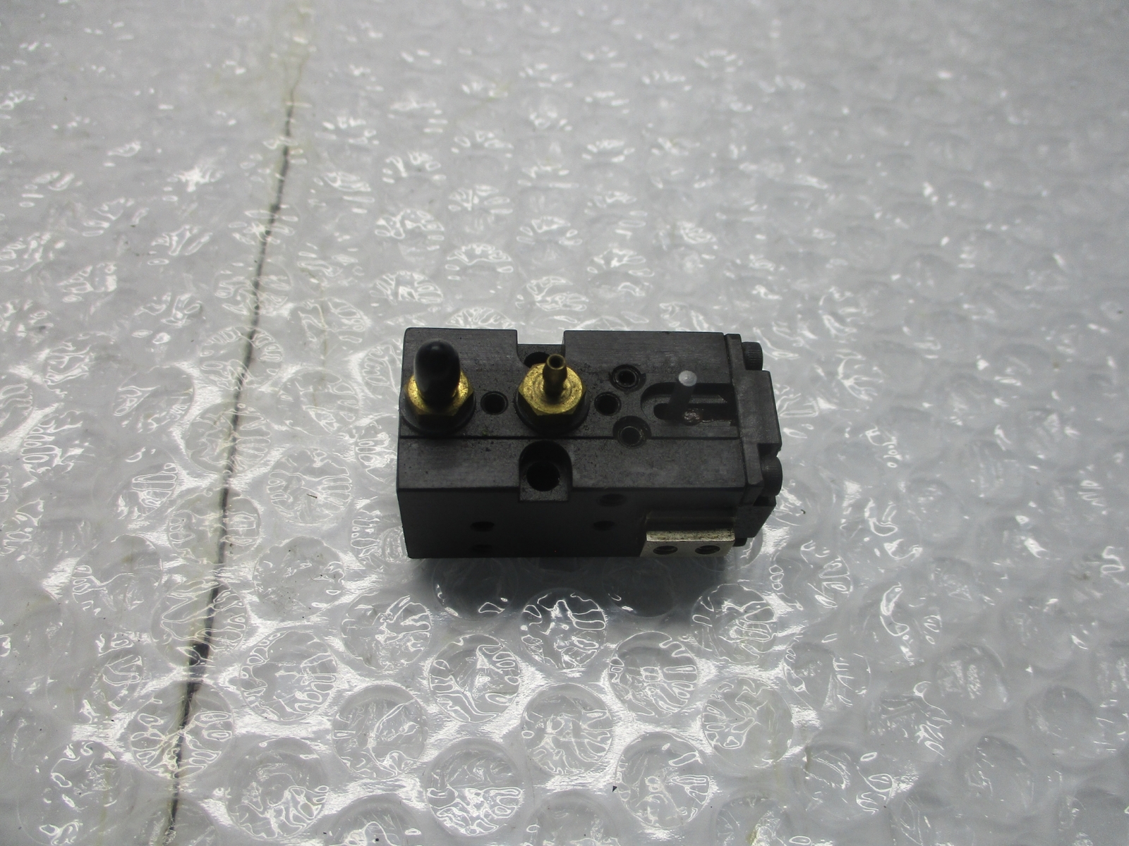 PHD 19061-2-5002 GRIPPER UNMP