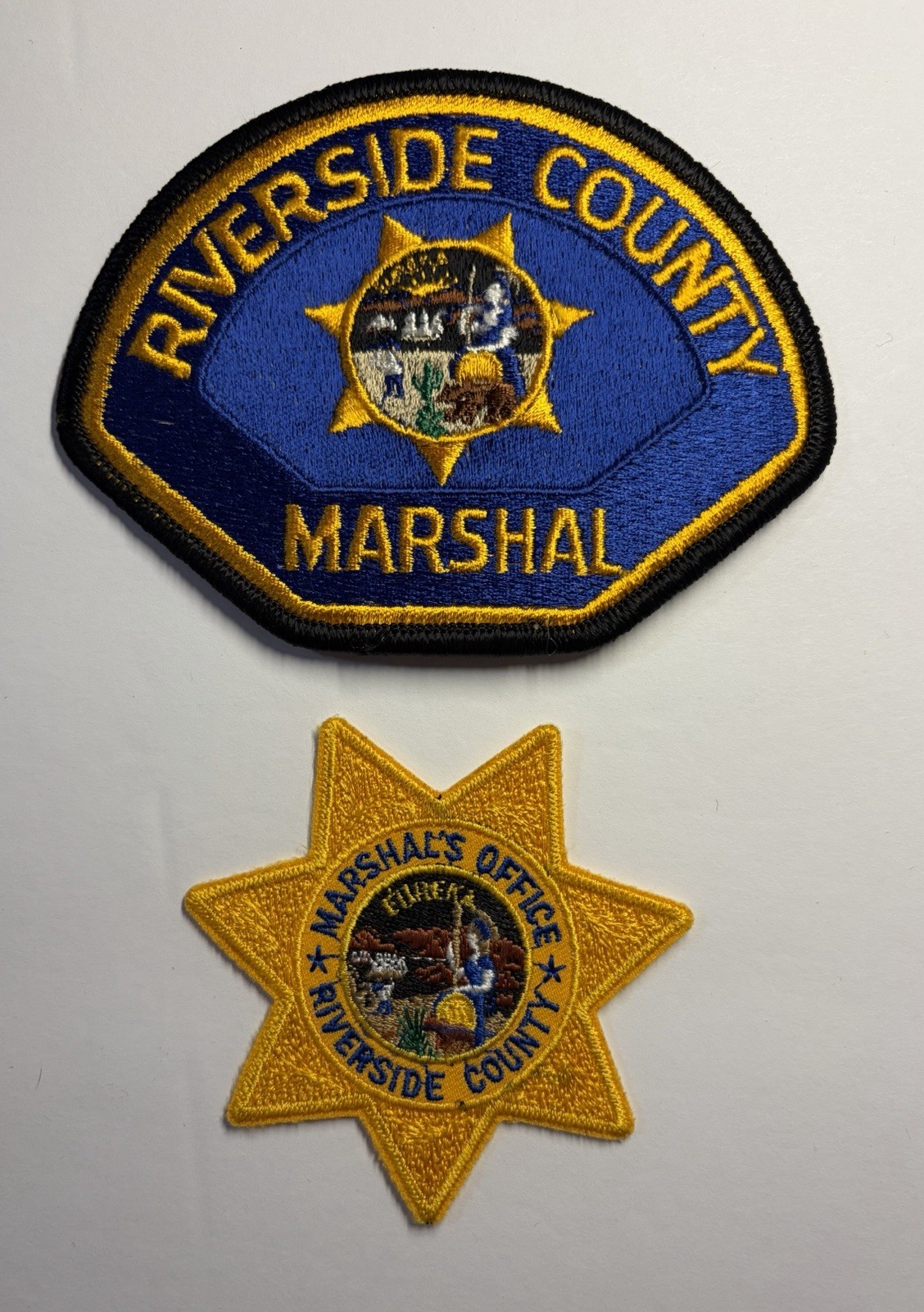 VINTAGE DEFUNCT CALIFORNIA RIVERSIDE COUNTY MARSHAL 2 PATCH SET #D41