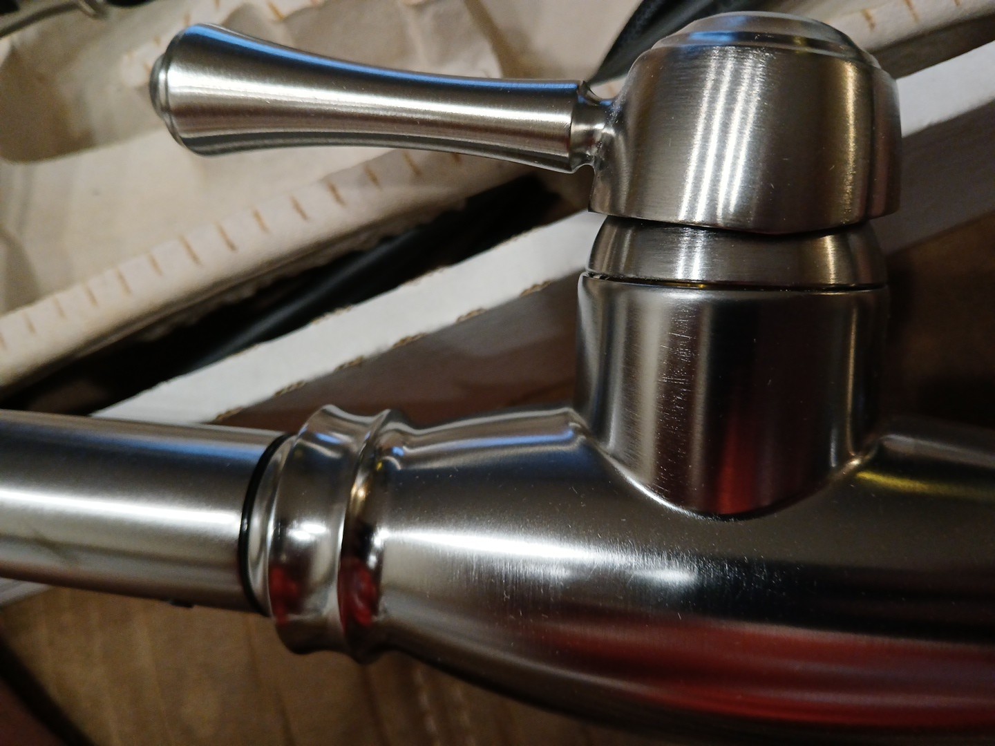 DELTA Bar/Prep Faucet Pull-Down artic stailnless 9997-AR-DST Chrome Pullout