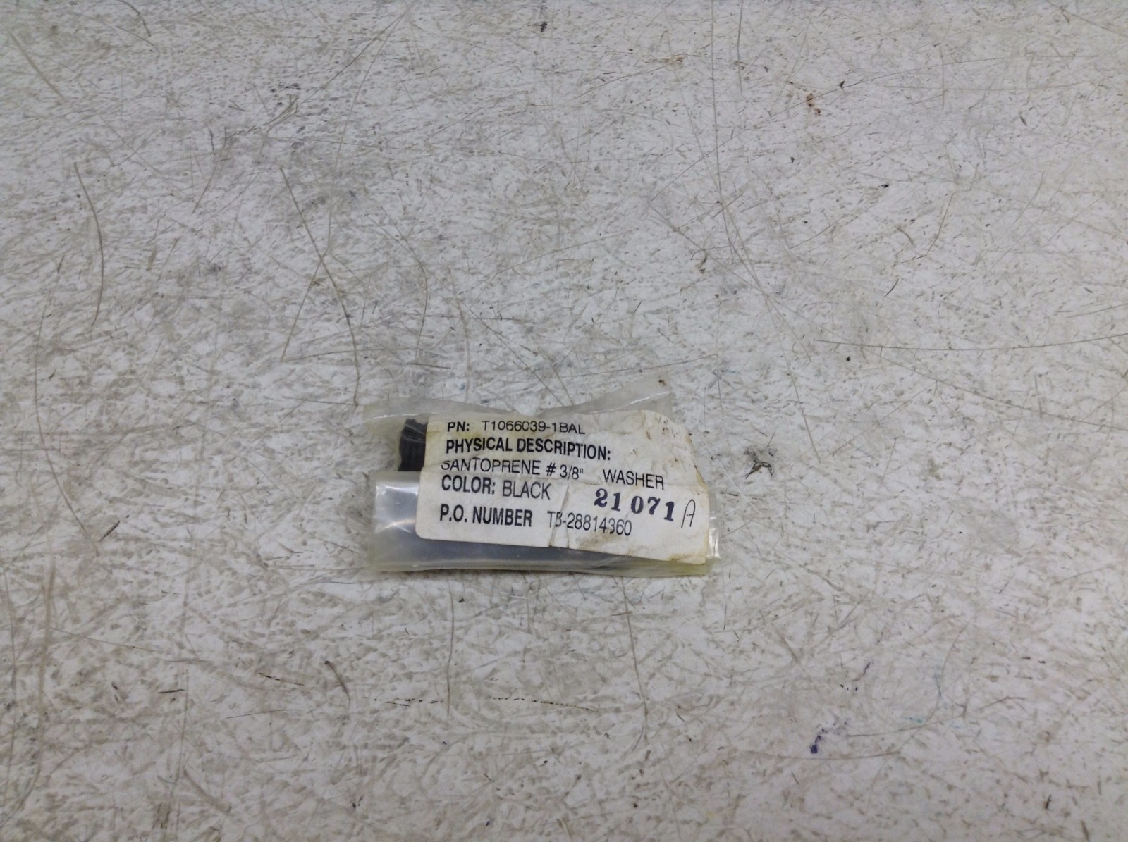 Sant Washer Santoprene 3/8" T1066039-1BAL New (TSC)