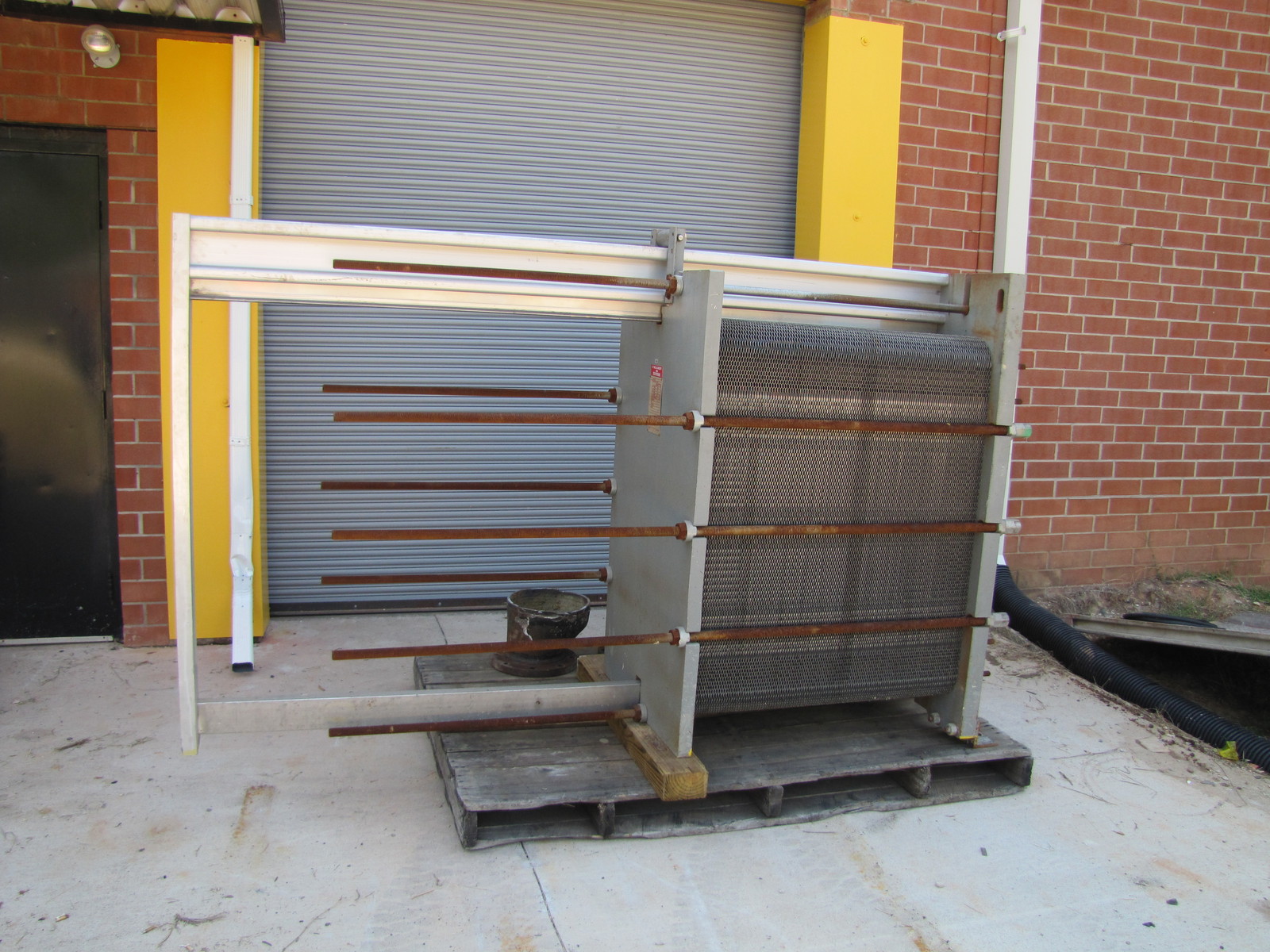 ITT BELL & GOSSETT 231 PLATE HEAT EXCHANGER 38.20" 47-1/2" X 26" 230 F GPX538