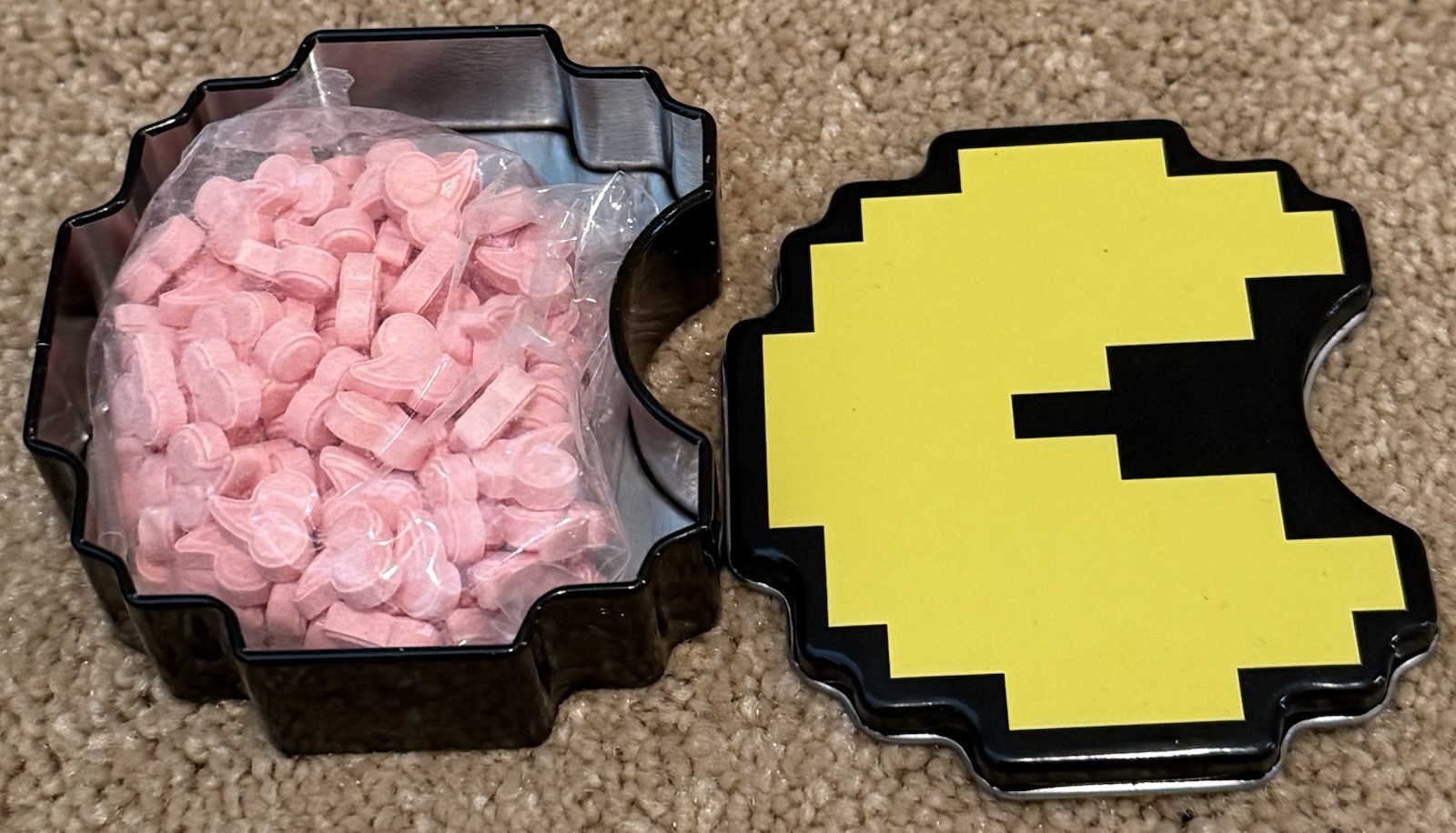 Pacman Sour Candy Tin Boston America Bonus Fruit Cherry Sours (DO NOT CONSUME)
