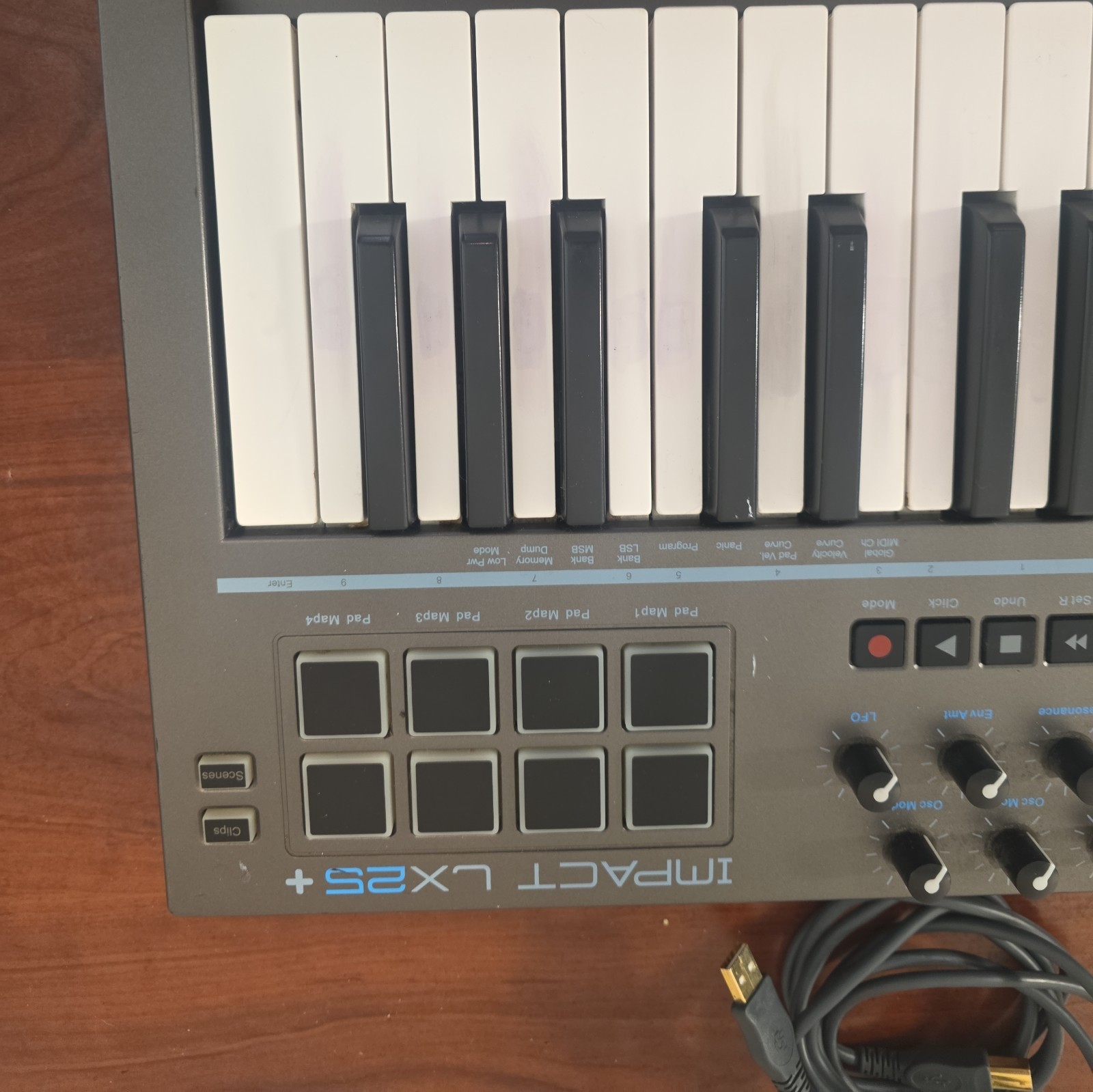 Nektar Impact LX25 USB MIDI Keyboard Controller 25-Key Drum Pads Tested