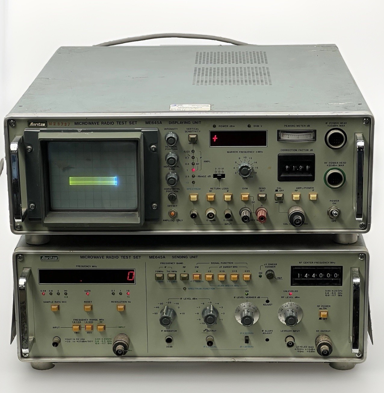 Anritsu ME645A Microwave Radio Test Set Displaying + Sending Units Parts