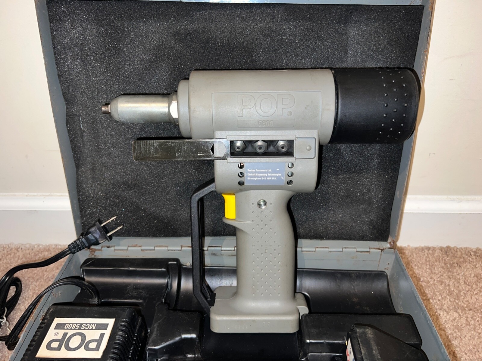 POP MCS 5800 Battery Powered Rivet Tool 1900Lb. Pull Force 25/32" Stroke