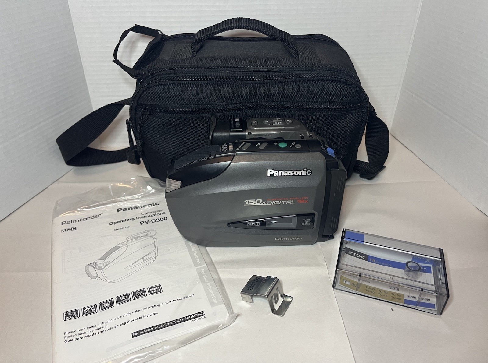 Panasonic Palmcorder PV-D300D VHS C Camcorder - Silver Not Tested