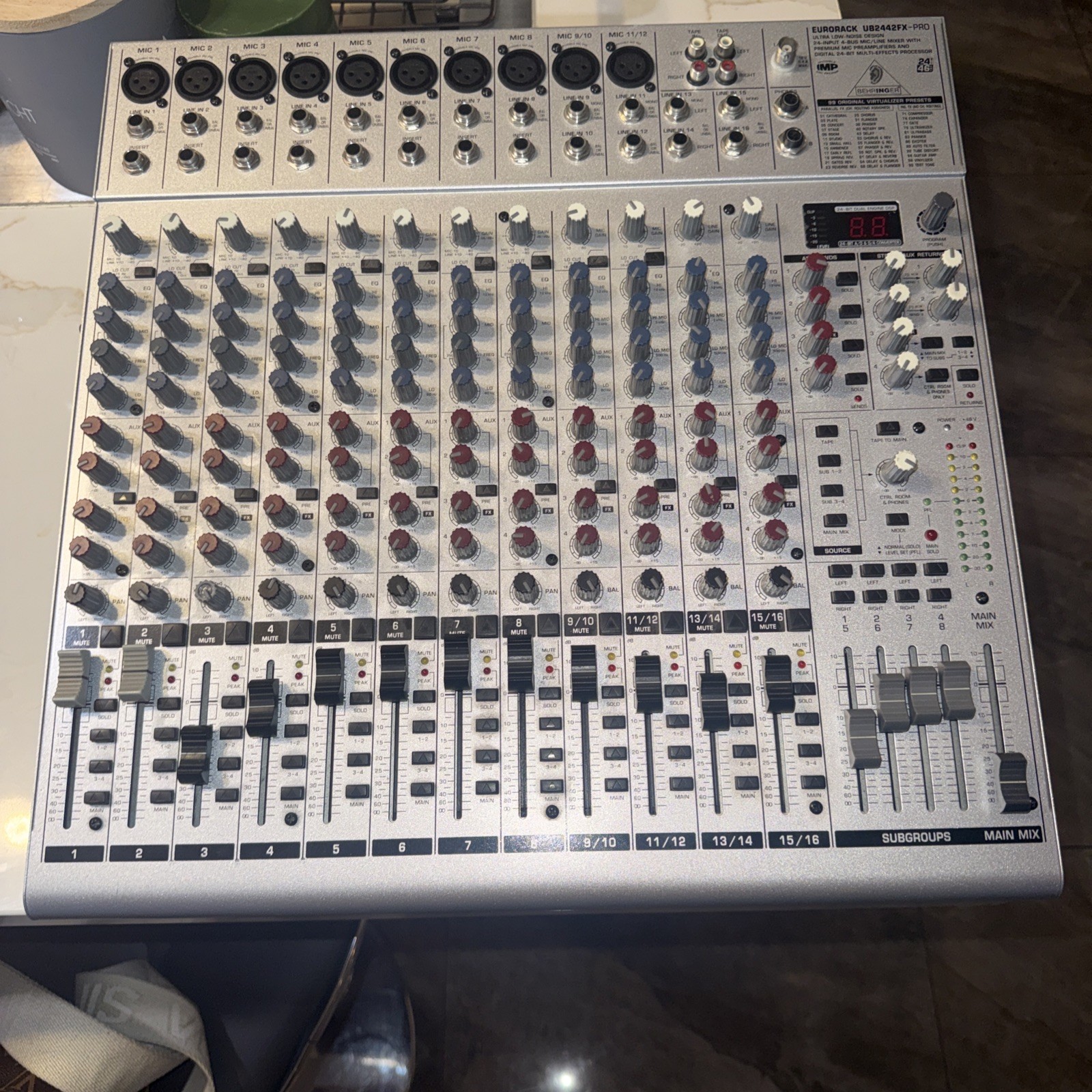 Behringer Eurorack UB2442FX-PRO 24 Input / Line Mixer 24 Bit Multi-FX Processor