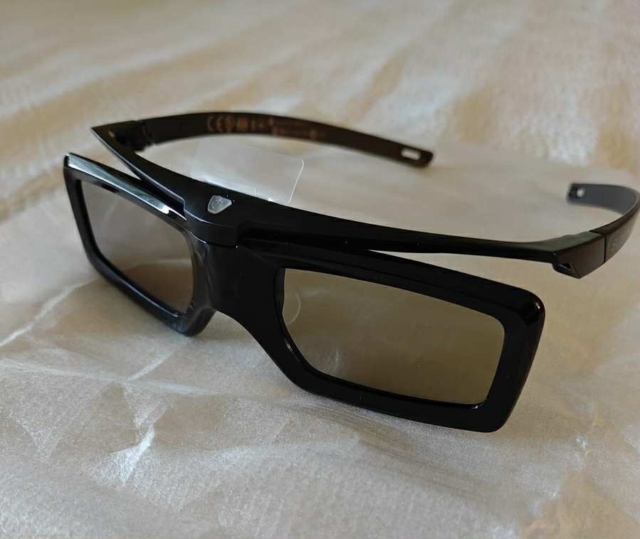 New 3D Active Shutter Glasses Sony TDG-BT400A RF Bluetooth Lunettes.