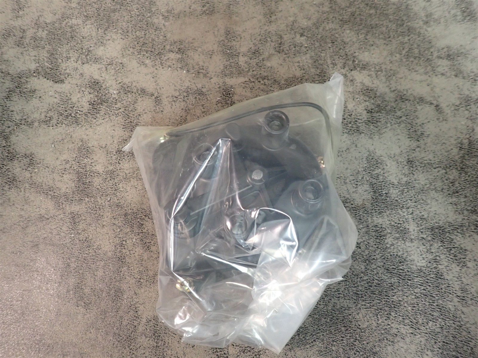 NEW WVE 5D1002 Distributor Cap (G2)