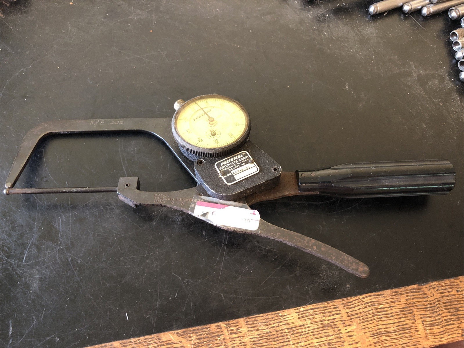 Federal Dial Caliper Thickness Gage 49P-2355 Federal Dial CB1 .010"