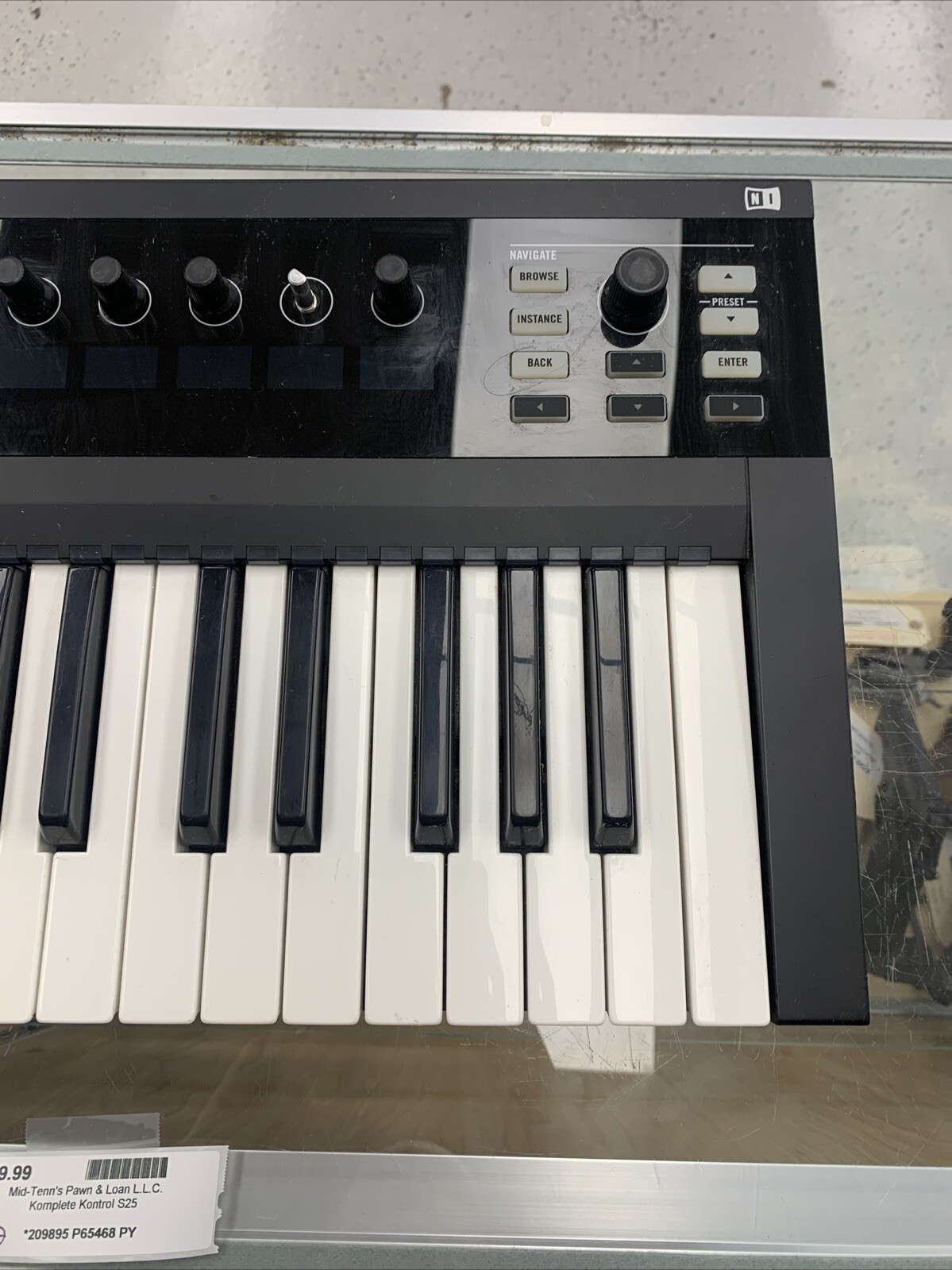 NI Komplete Kontrol S25 MIDI Keyboard Controller 25-Key 209895
